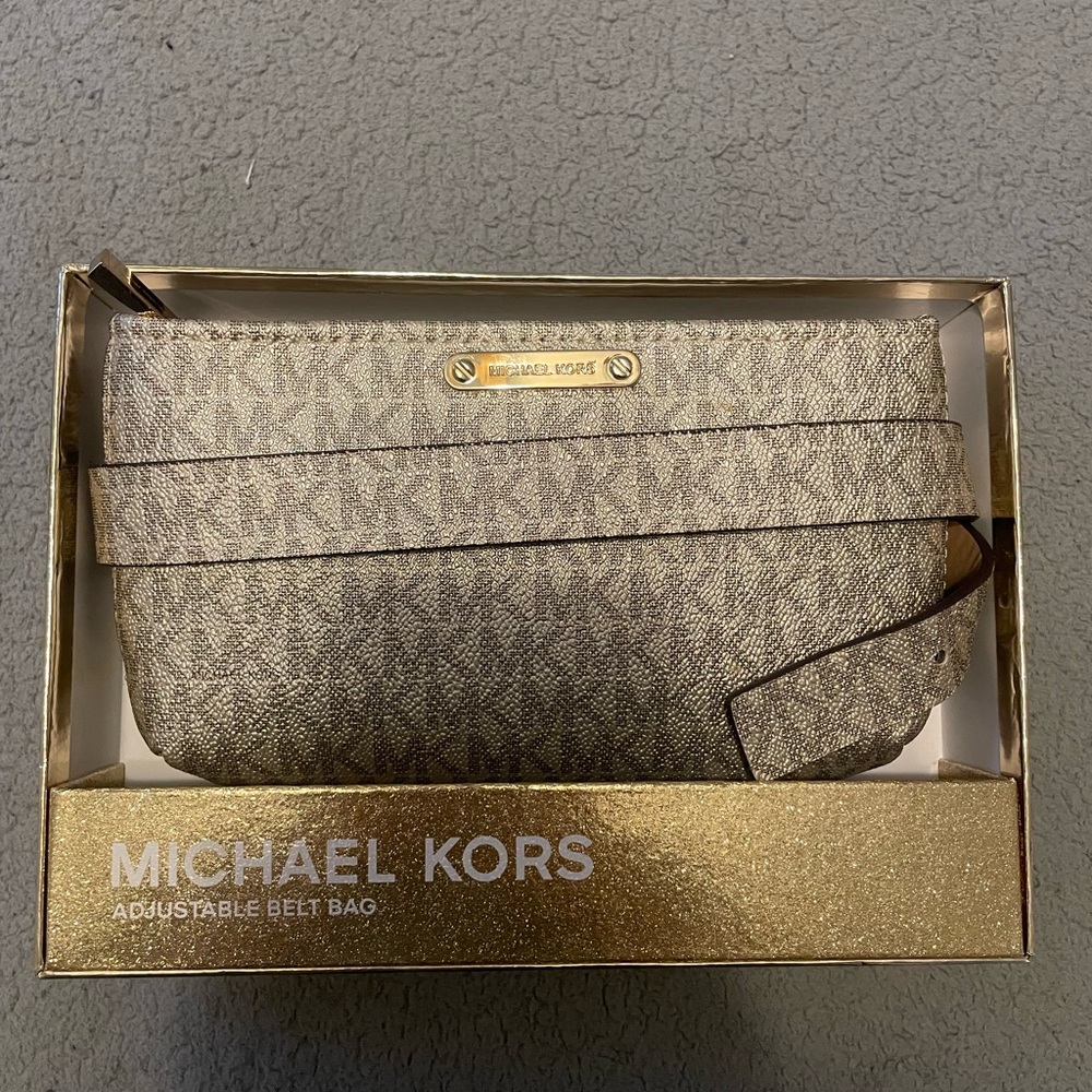 NWT Michael Kors Adjustable Belt Bag in Gray